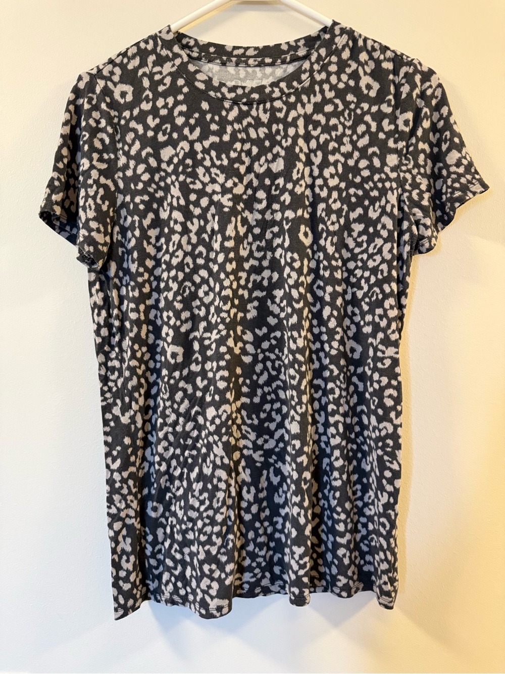 Maurice’s Dark gray and White Leopard Print Short Sleeve Tee
